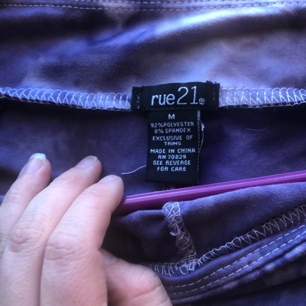 Ruffle bottom Purple Tye Dye stretchy shorts by RUE 21 size Medium - Picture 6 of 7